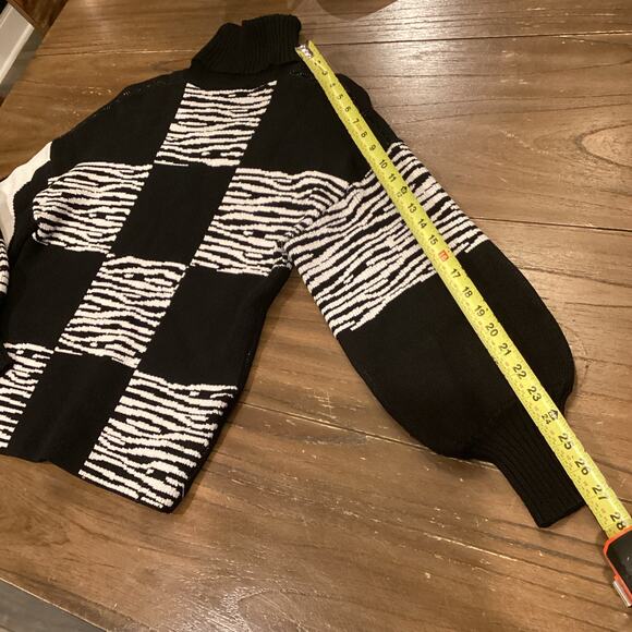 Staud Zedd black and white colorblock zebra knit turtleneck sweater size xs - Picture 4 of 7